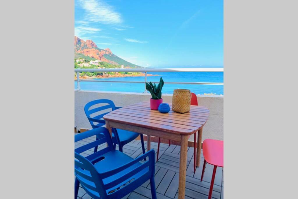 Antheor - Vue Exceptionnelle - Refait A Neuf 4 Couchages Lägenhet Saint-Raphaël Exteriör bild