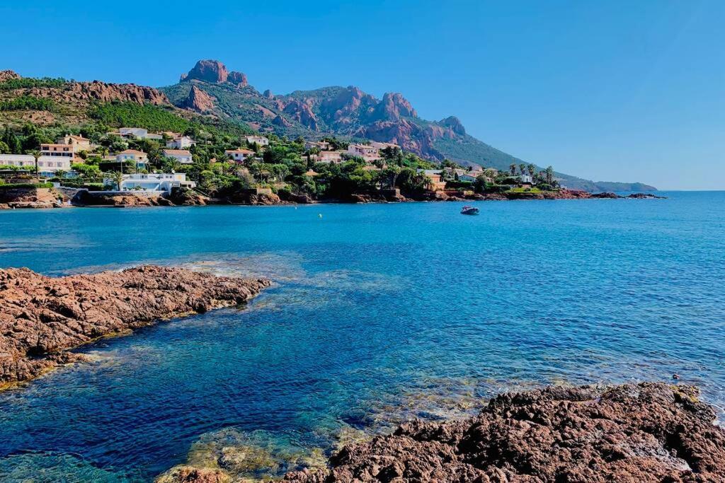 Antheor - Vue Exceptionnelle - Refait A Neuf 4 Couchages Lägenhet Saint-Raphaël Exteriör bild